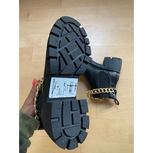 MADDEN girl Women's "Honey" Chain Chelsea black ankle boot sz 5 - Picture 4 of 9